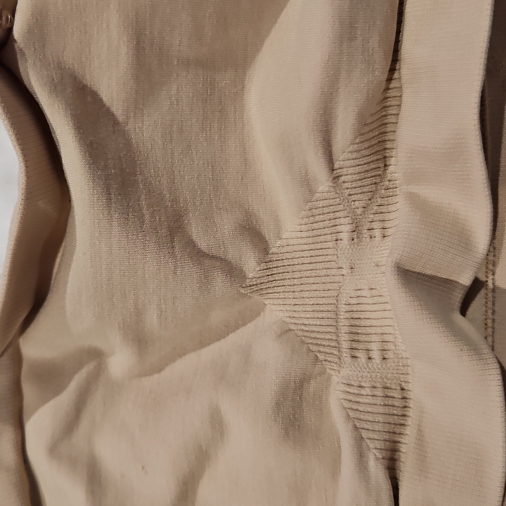 Donna Karan Intimates Size Medium - image 3